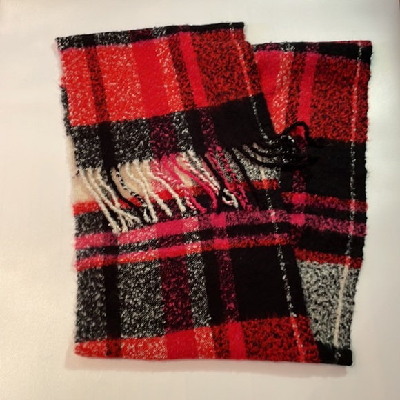 Indigo super Cozy Long Scarf - Picture 2 of 3